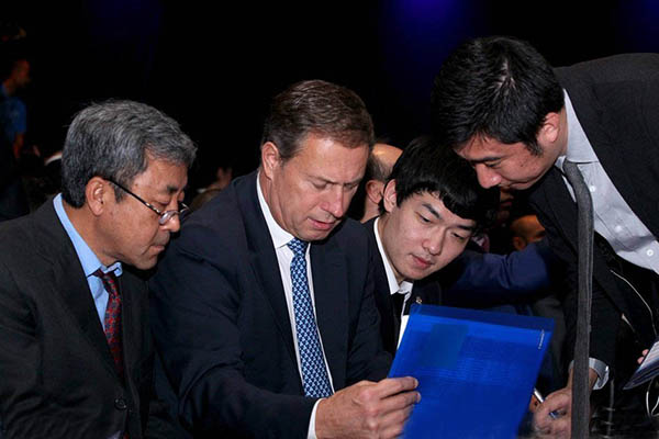 國足世預(yù)賽抽到上上簽  原主帥佩蘭喜不自禁 防水