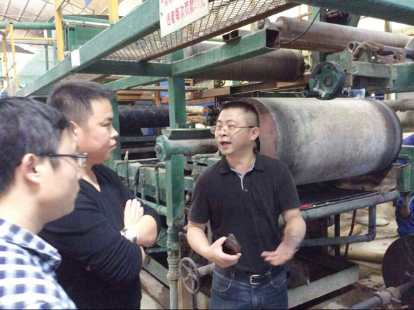 南寧工廠劉廠長詳細介紹青龍產(chǎn)品 防水