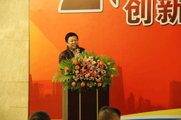 代理商羅總在青龍2014年度三亞代理商年會(huì)上分享經(jīng)驗(yàn) 防水